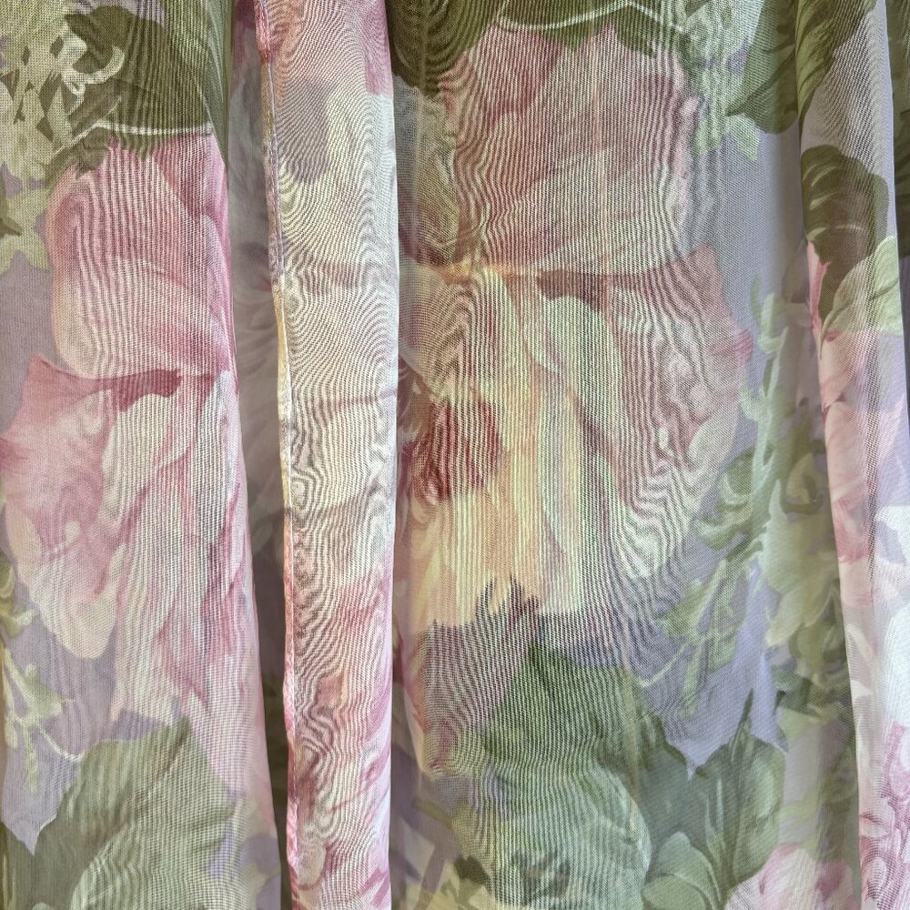 Sheer Floral Robe - Picture 4 of 5